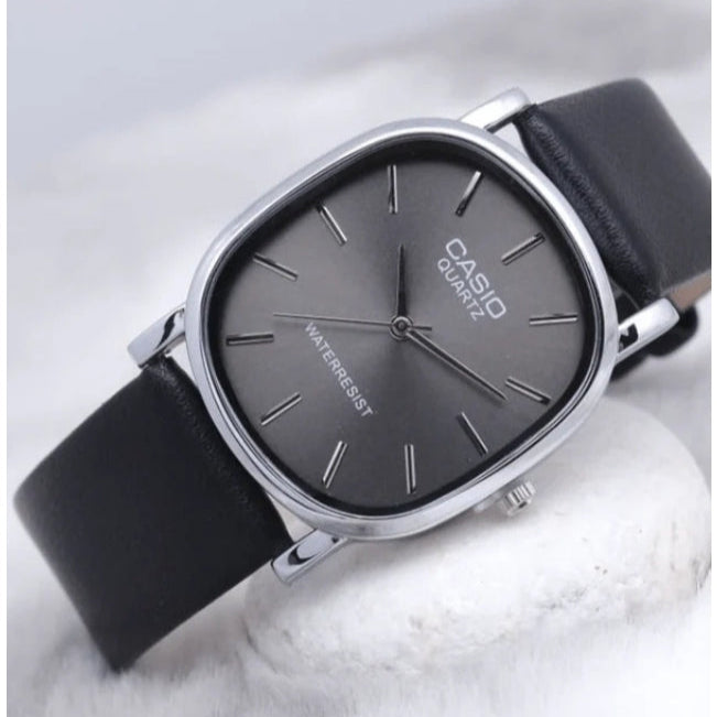 Leather Wristwatch